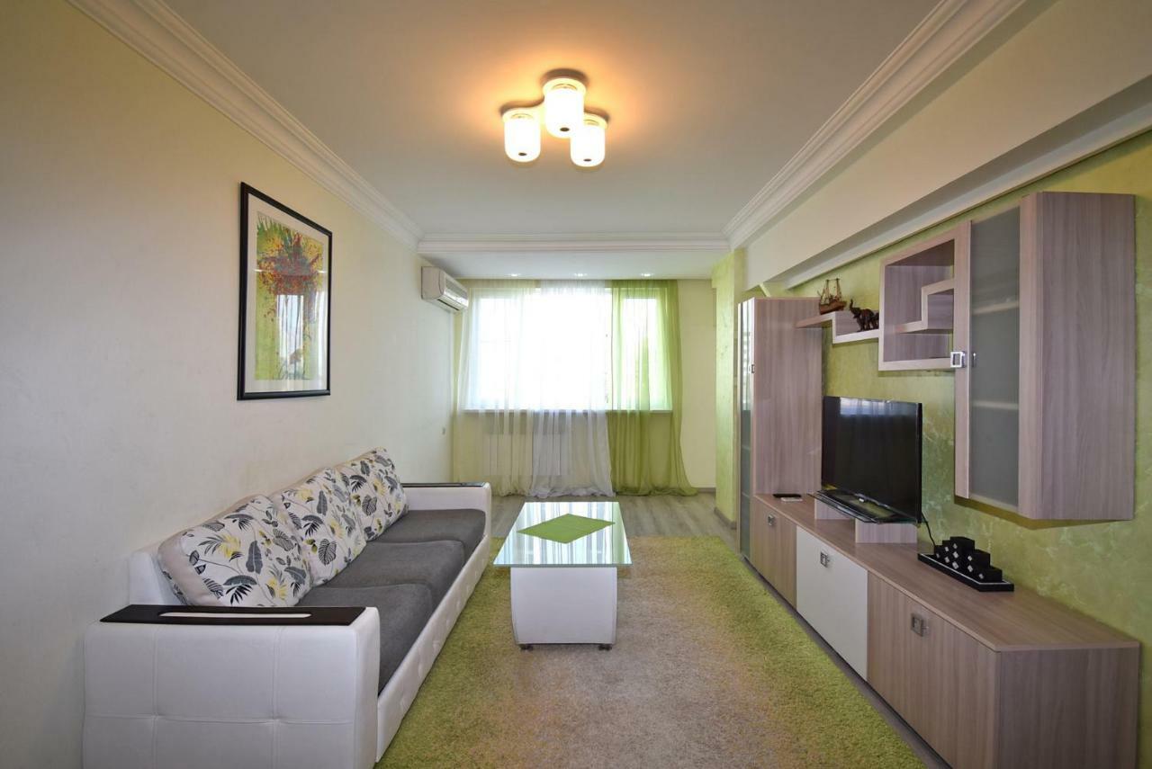Perfect Apartment In Center Of Yerevan City Ngoại thất bức ảnh